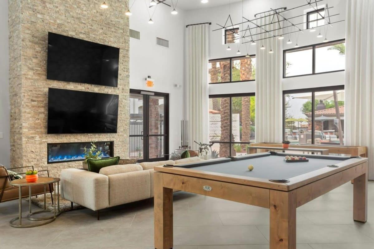 Cozysuites Glendale By The Stadium With Pool 02 Dış mekan fotoğraf