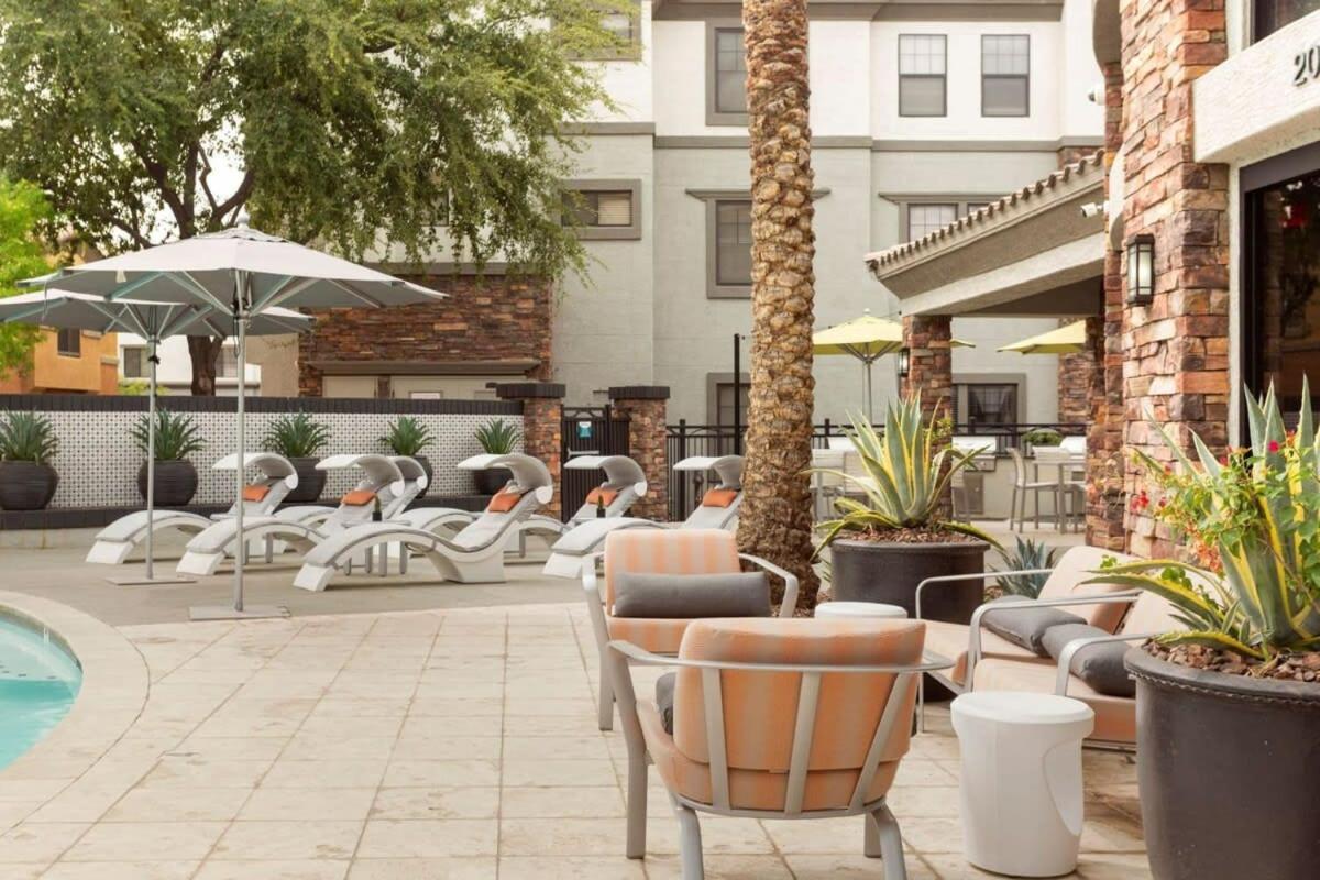 Cozysuites Glendale By The Stadium With Pool 02 Dış mekan fotoğraf